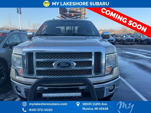 Used 2011 Ford F150 Lariat w/ Lariat Chrome Pkg image 2