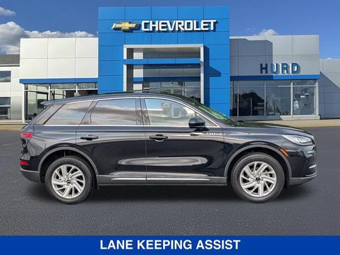 Used 2024 Lincoln Corsair AWD image 3