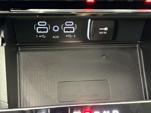 Used 2023 Jeep Grand Cherokee L Laredo w/ Luxury Tech Group I image 27