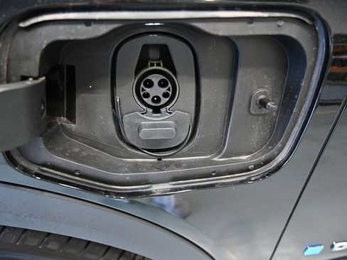 New 2026 Chevrolet Equinox EV LT image 26