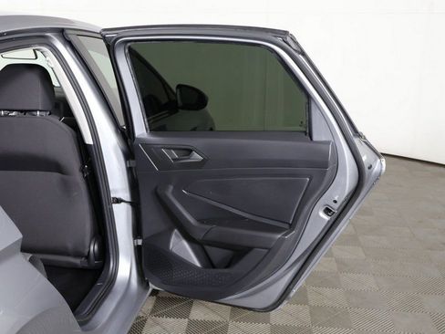 Used 2020 Volkswagen Jetta S w/ Driver Assistance Package image 18