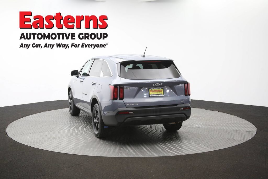 Used 2023 Kia Sorento LX AWD/4WD image 64