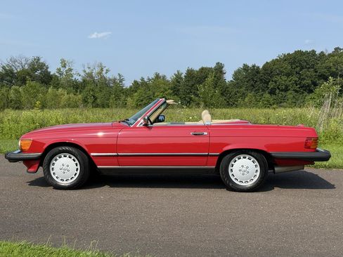 Used 1988 Mercedes-Benz 560 SL image 36