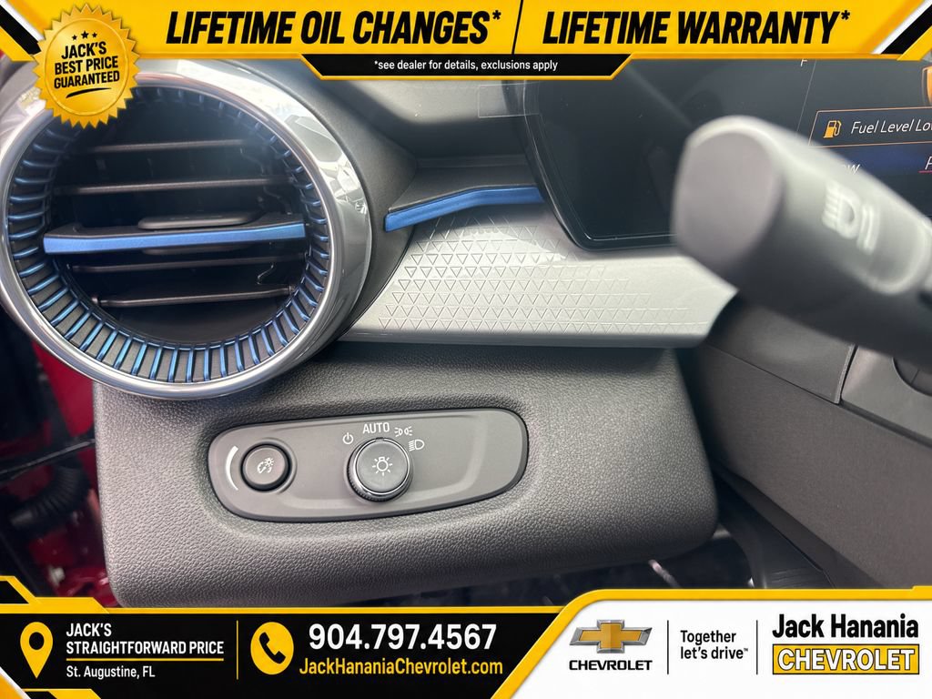 New 2026 Chevrolet Trax LT w/ Driver Confidence Package FWD image 17