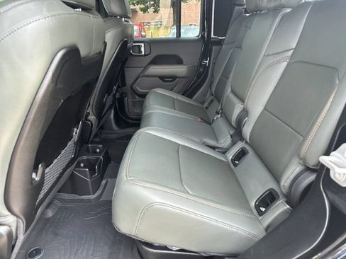 Certified 2025 Jeep Gladiator Mojave AWD/4WD image 22