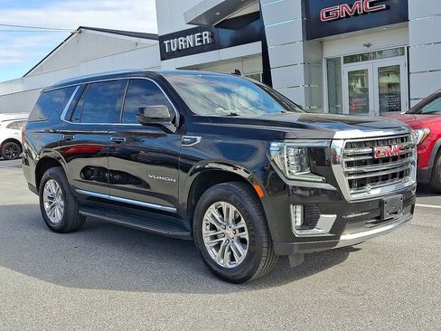 Used 2023 GMC Yukon SLT image 1
