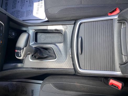 Used 2016 Dodge Charger SXT RWD image 17