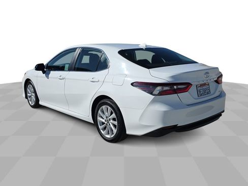 Used 2023 Toyota Camry LE image 6
