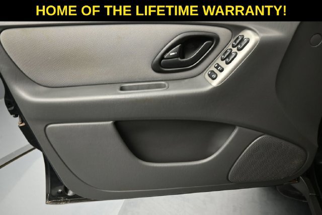 Used 2005 Ford Escape XLT AWD/4WD image 11