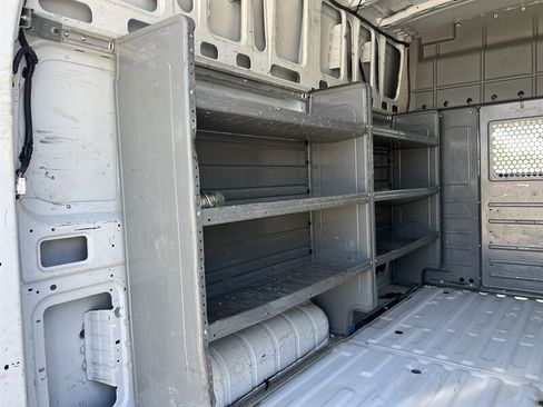 Used 2018 Nissan NV 2500 S RWD image 17