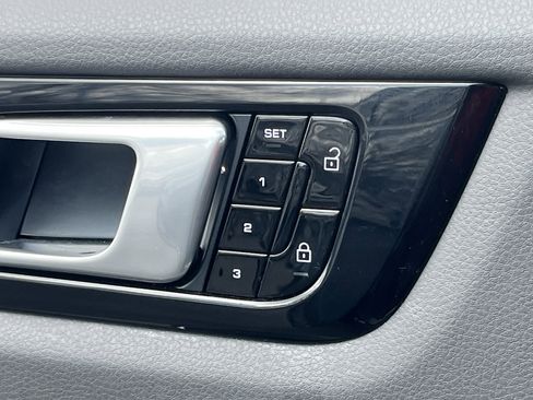 Used 2019 Porsche Cayenne image 14