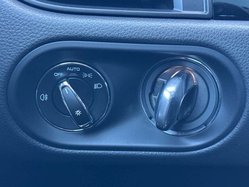 New 2026 Porsche Macan Turbo image 30