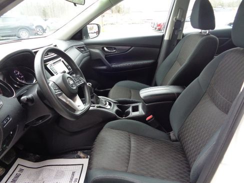 Used 2018 Nissan Rogue S image 7