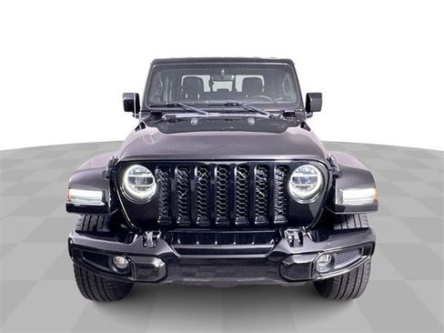 Used 2022 Jeep Gladiator Overland image 3