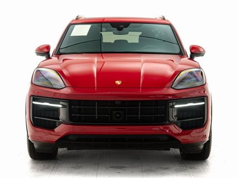 Used 2025 Porsche Cayenne GTS image 32