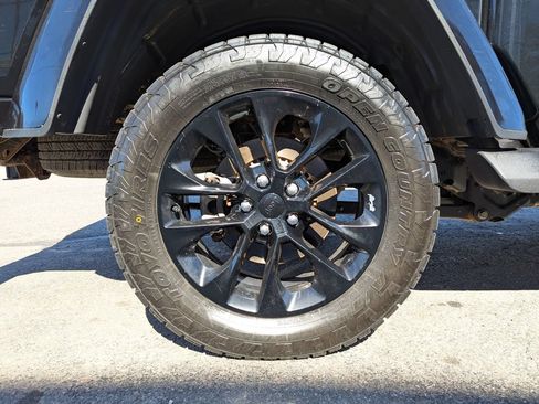Used 2021 Jeep Gladiator Overland AWD/4WD image 48