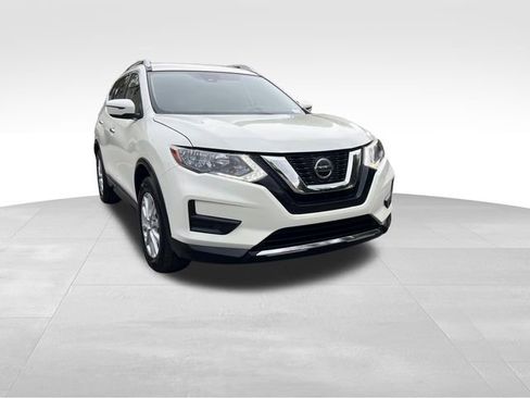 Used 2020 Nissan Rogue SV image 7