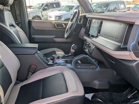 Used 2022 Ford Bronco Wildtrak image 39