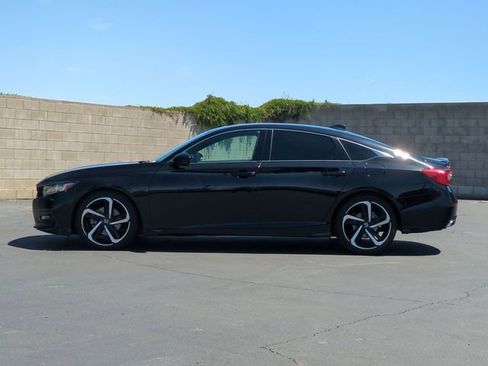 Used 2019 Honda Accord Sport image 5