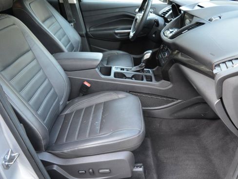 Used 2018 Ford Escape Titanium AWD/4WD image 21
