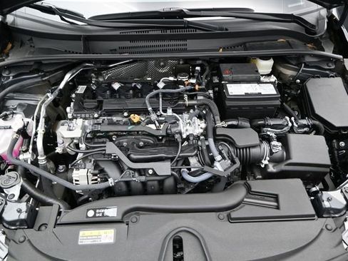 Used 2025 Toyota Corolla LE w/ Convenience Package image 16