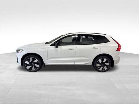 New 2025 Volvo XC60 T8 Plus w/ Climate Package image 3
