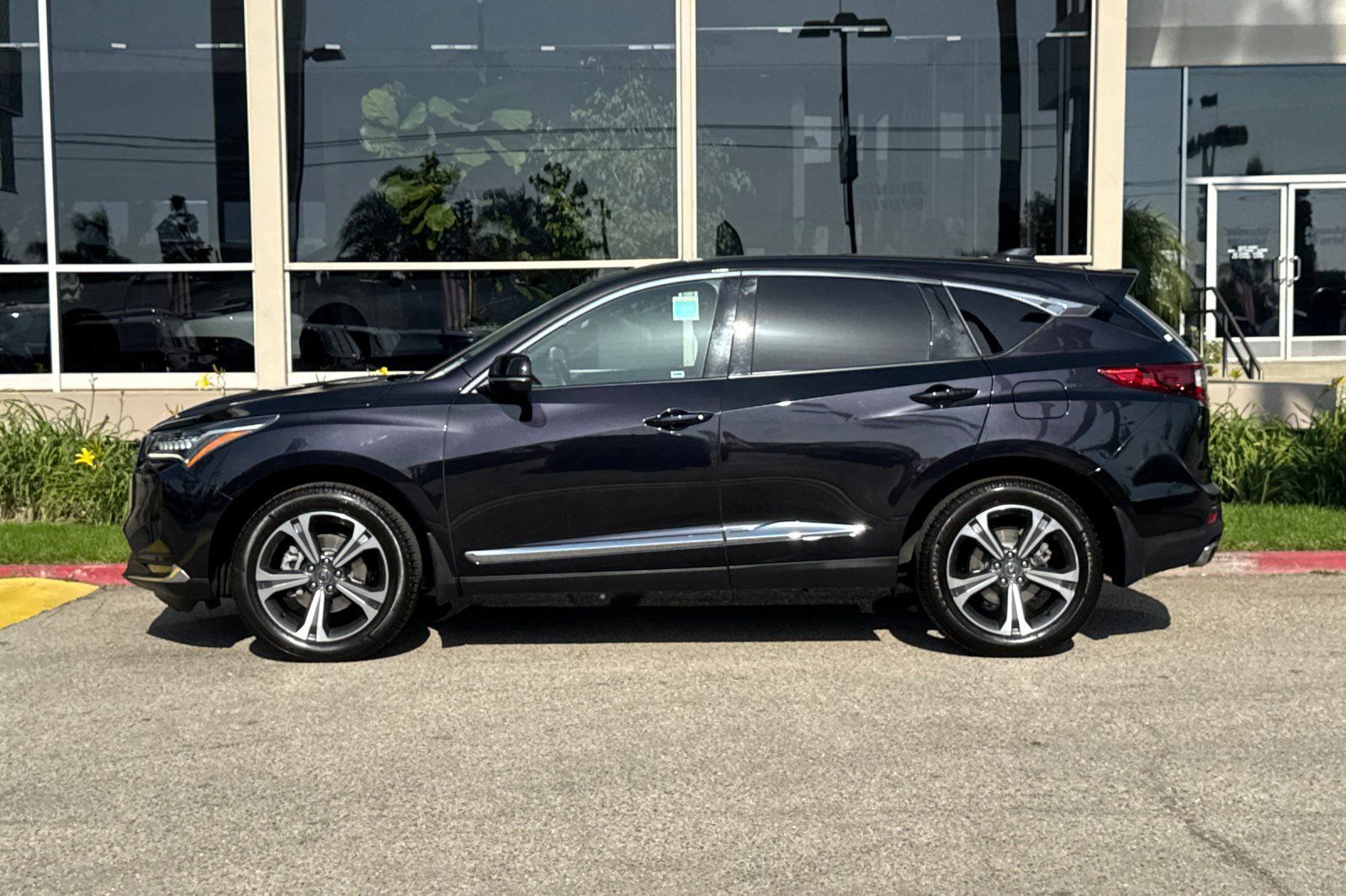 Used 2023 Acura RDX w/ Advance Package AWD/4WD image 7