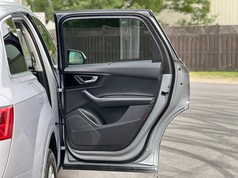Used 2019 Audi Q7 3.0T Premium Plus AWD/4WD image 44
