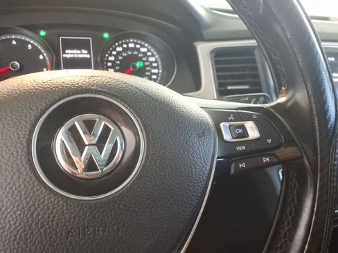 Used 2019 Volkswagen Atlas SE w/ Panoramic Sunroof Package AWD/4WD image 25