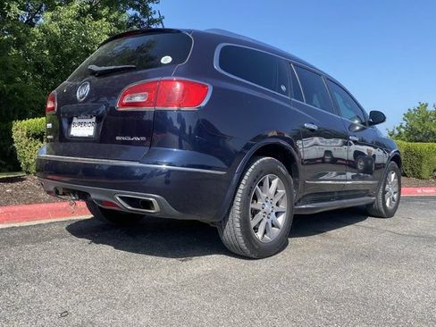 Used 2017 Buick Enclave Convenience FWD image 3