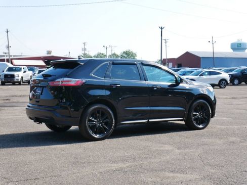 Used 2022 Ford Edge ST-Line w/ Class II Trailer Tow Package AWD/4WD image 3