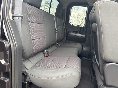 Used 2012 Nissan Titan SV w/ SV Value Truck Pkg image 15