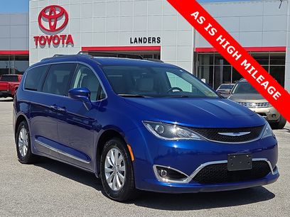 Used 2018 Chrysler Pacifica Touring-L Plus