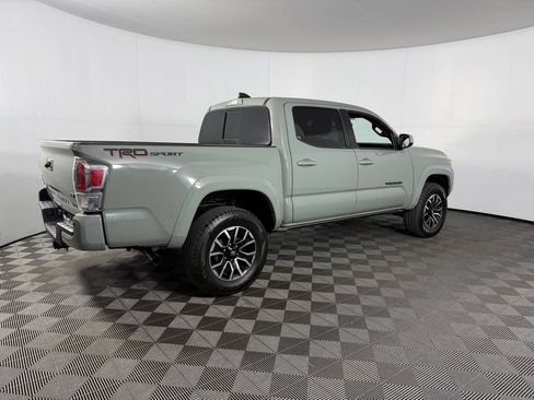 Used 2022 Toyota Tacoma TRD Sport w/ TRD Premium Sport Package RWD image 7