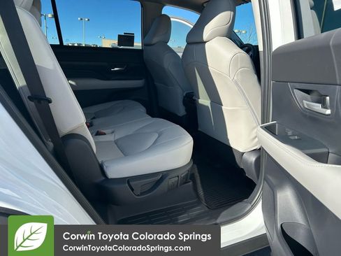New 2026 Toyota Grand Highlander Limited image 18