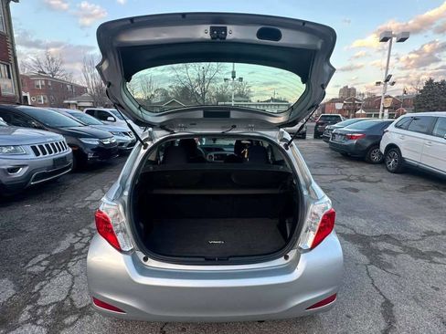 Used 2014 Toyota Yaris LE image 18