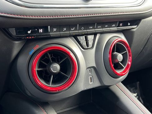 Used 2020 Chevrolet Blazer RS image 31