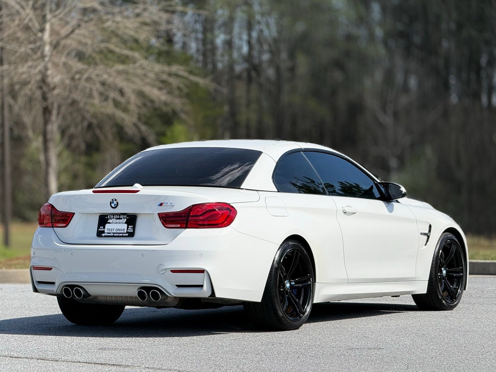 Used 2019 BMW M4 Convertible RWD image 10