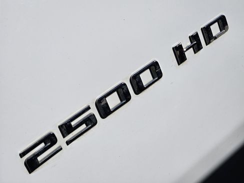 Used 2021 Chevrolet Silverado 2500 High Country w/ Safety Package II image 15