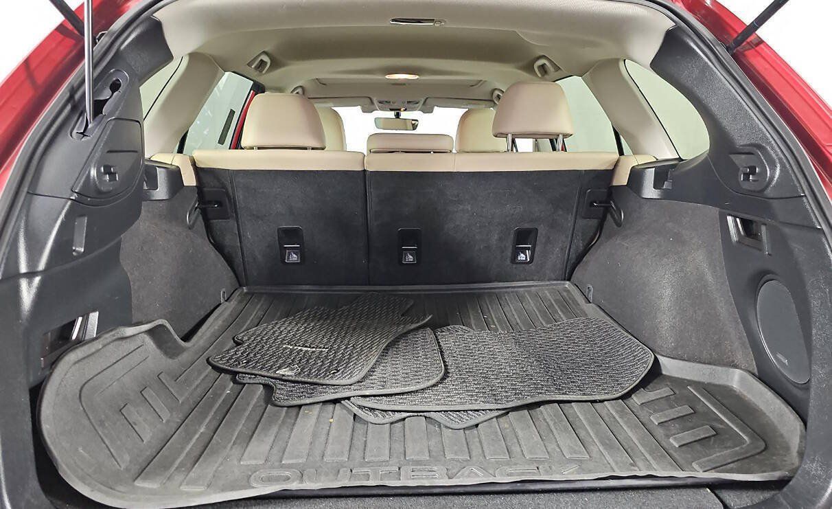 Used 2017 Subaru Outback 2.5i Limited AWD/4WD image 7