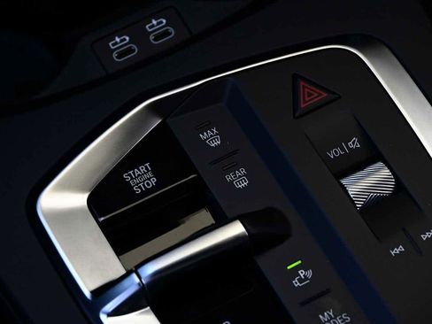 Used 2025 BMW M235i xDrive M235 xDrive Gran Coupe w/ Premium Package image 20