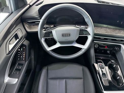 Certified 2025 Audi Q5 Premium Plus w/ Premium Plus AWD/4WD image 10