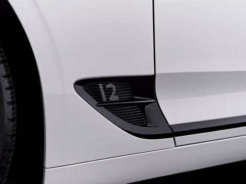 Used 2020 Bentley Continental GT AWD/4WD image 30