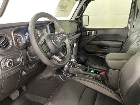 New 2025 Jeep Wrangler Unlimited Rubicon 392 image 21