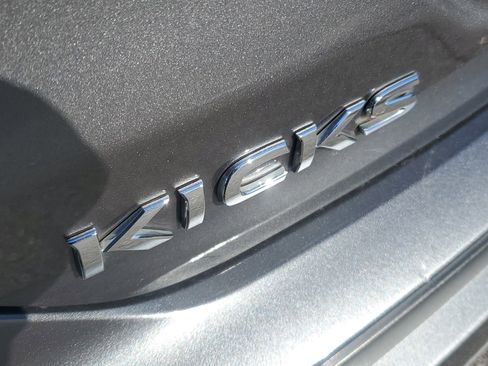 Used 2024 Nissan Kicks S image 8