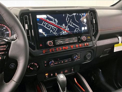 New 2025 Nissan Frontier PRO-4X w/ Pro Premium Package image 7