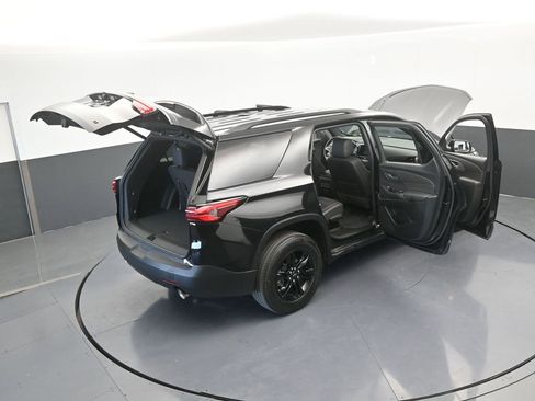 Used 2023 Chevrolet Traverse LT w/ Midnight/Sport Edition image 71