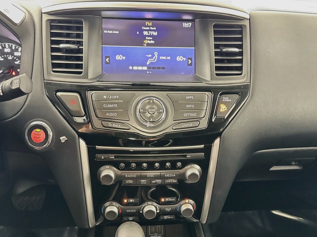 Used 2020 Nissan Pathfinder SV AWD/4WD image 17