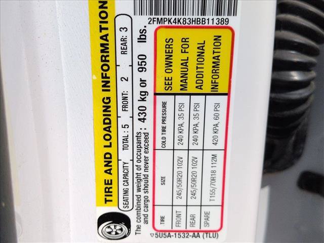 Used 2017 Ford Edge Titanium w/ Equipment Group 302A AWD/4WD image 19