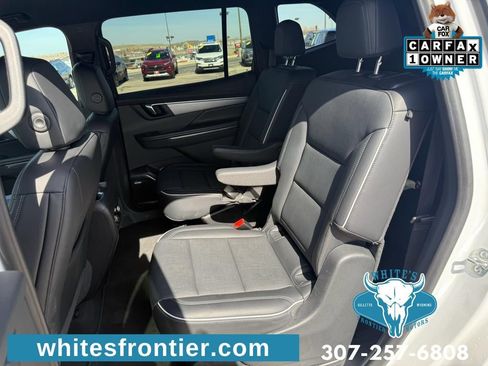 Used 2025 Buick Enclave Preferred AWD/4WD image 22